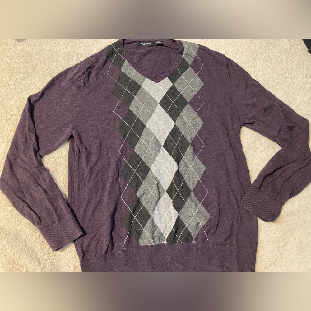 V neck sweater